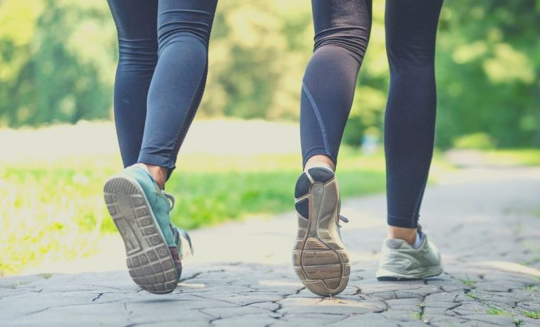 5 Best Walking Shoes for Metatarsalgia (2024 Review)